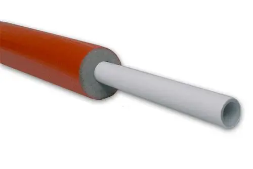Roth Systemrohr mit orangefarbener Außenhülle und weißem Innenrohr, umgeben von Wärmedämmung. Ideal für Heizungsinstallationen.